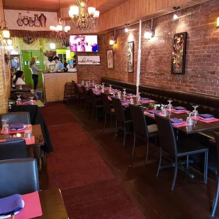 A Cozy Spot for Authentic Dining